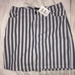 brandy melville skirt